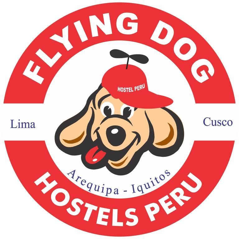 Flying Dog Hostel Iquitos Exteriör bild